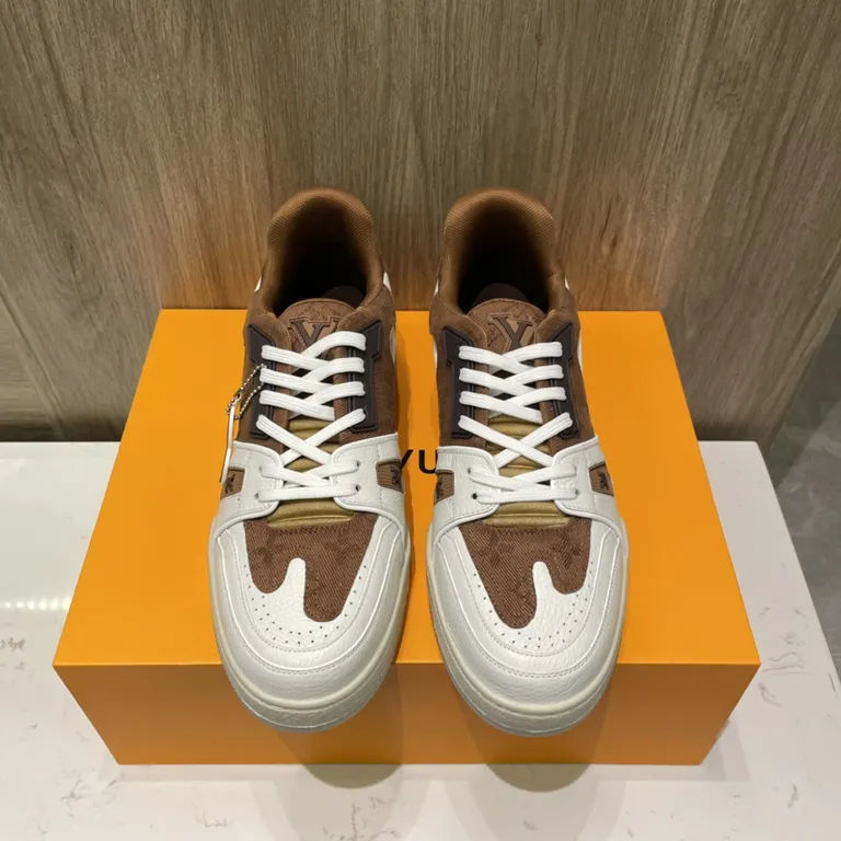 Louis Vuitton Shoe 